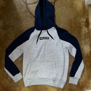 Hollister sweatshirt